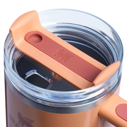 Car-Cup Friendly The Quencher H2.0 Flowstate Tumbler D050X - Premium Stainless Steel Straw Cup for All-Day Hydration Detail