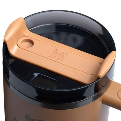 Car-Cup Friendly The Quencher H2.0 Flowstate Tumbler D050X - Premium Stainless Steel Straw Cup for All-Day Hydration Detail